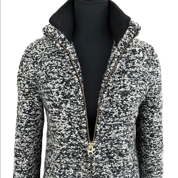 J Crew Lodge Coat, black/ ivory  boucle, Italian wool blend, size 0 P - Picture 10 of 14